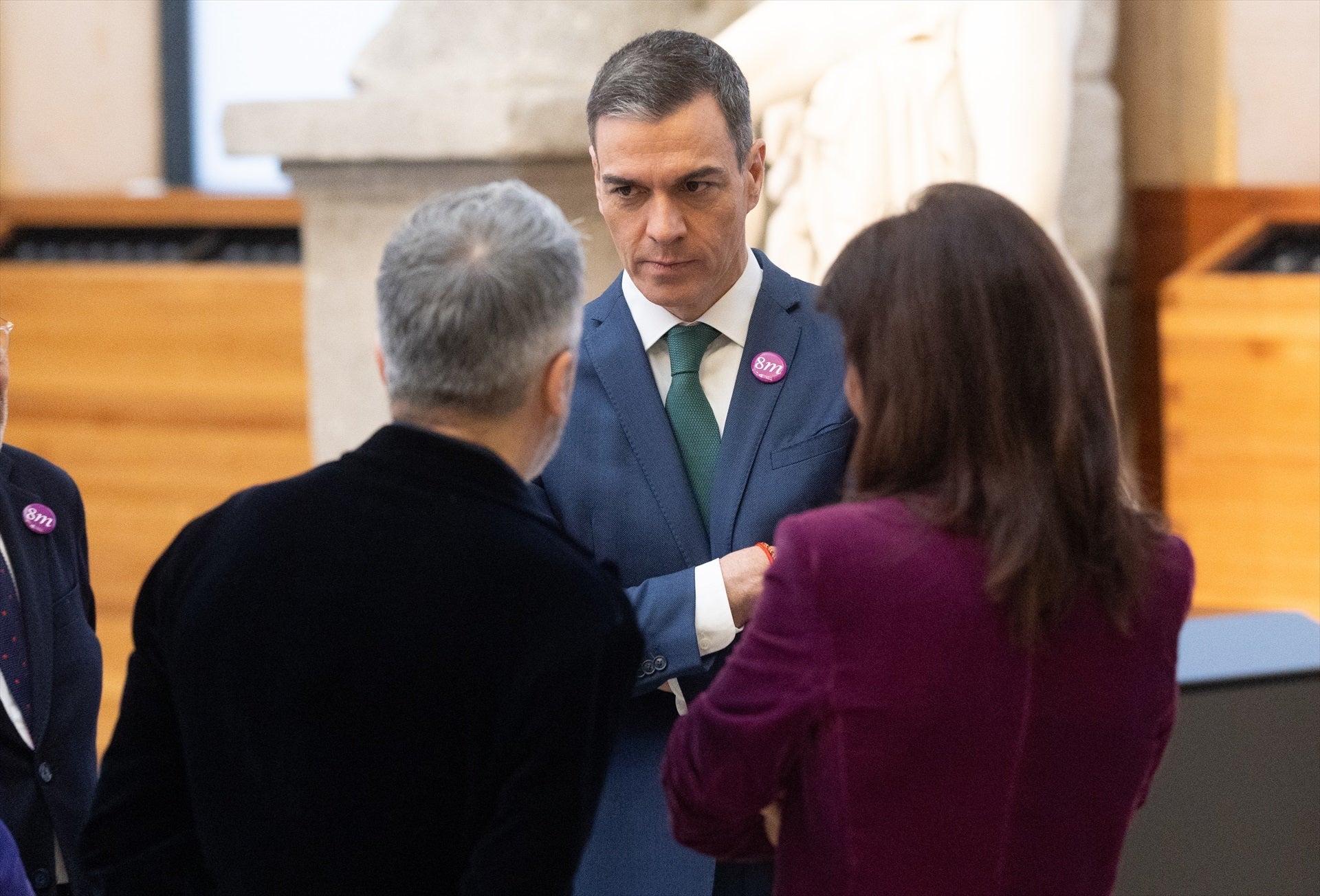 Tertulia: Sánchez entrega las fronteras a Cataluña Tertulia: Sánchez entrega las fronteras a Cataluña