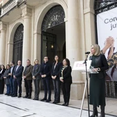 La presidenta de la Diputación, Marta Barrachina, ha leído este viernes la lectura del manifiesto institucional. La presidenta de la Diputación, Marta Barrachina, ha leído este viernes la lectura del manifiesto institucional.