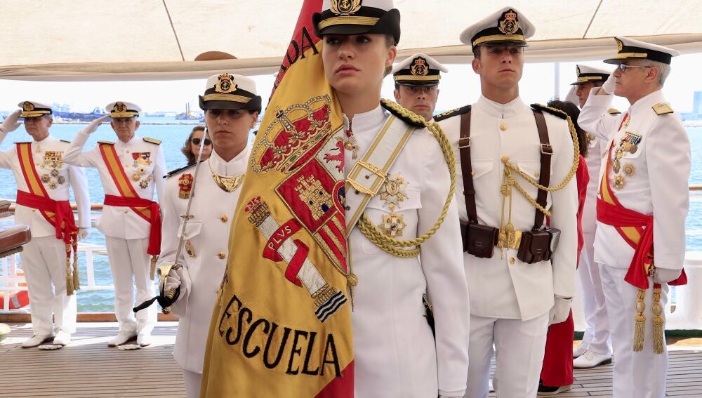 La princesa de Asturias, abanderada 