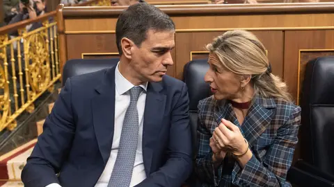 El presidente del Gobierno, Pedro Sánchez, y la vicepresidenta segunda y ministra de Trabajo, Yolanda Díaz. El presidente del Gobierno, Pedro Sánchez, y la vicepresidenta segunda y ministra de Trabajo, Yolanda Díaz.