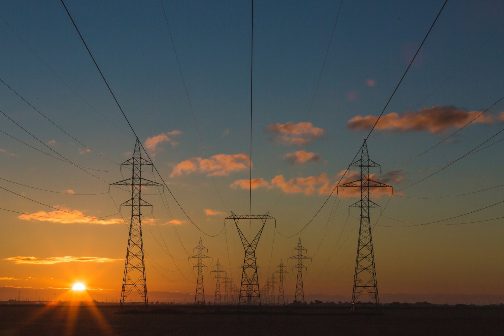 Diputación de Badajoz sigue su apuesta por contratar energía eléctrica en el mercado mayorista como consumidor directo Diputación de Badajoz sigue su apuesta por contratar energía eléctrica en el mercado mayorista como consumidor directo
