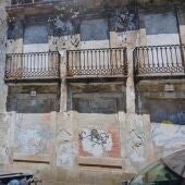 El gobierno compostelano autoriza la subasta pública de los cuatro inmuebles en ruinas registrados en el Registro de Solares