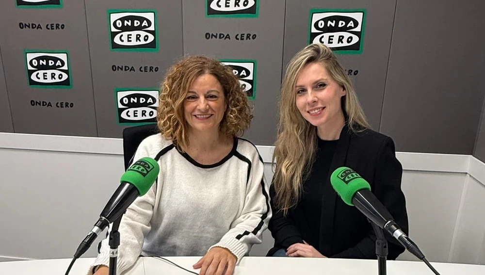 Elena Gambi entrevistada por Raquel López Elena Gambi entrevistada por Raquel López