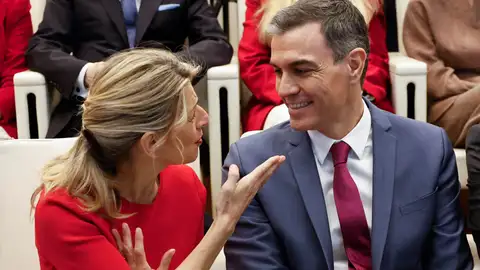 Yolanda Díaz, vicepresidenta segunda del Gobierno, ministra de Trabajo y líder de Sumar, junto a Pedro Sánchez, presidente del Gobierno Yolanda Díaz, vicepresidenta segunda del Gobierno, ministra de Trabajo y líder de Sumar, junto a Pedro Sánchez, presidente del Gobierno