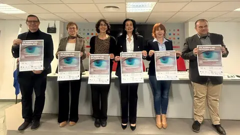 Un momento de la presentación del cartel de la campaña Un momento de la presentación del cartel de la campaña