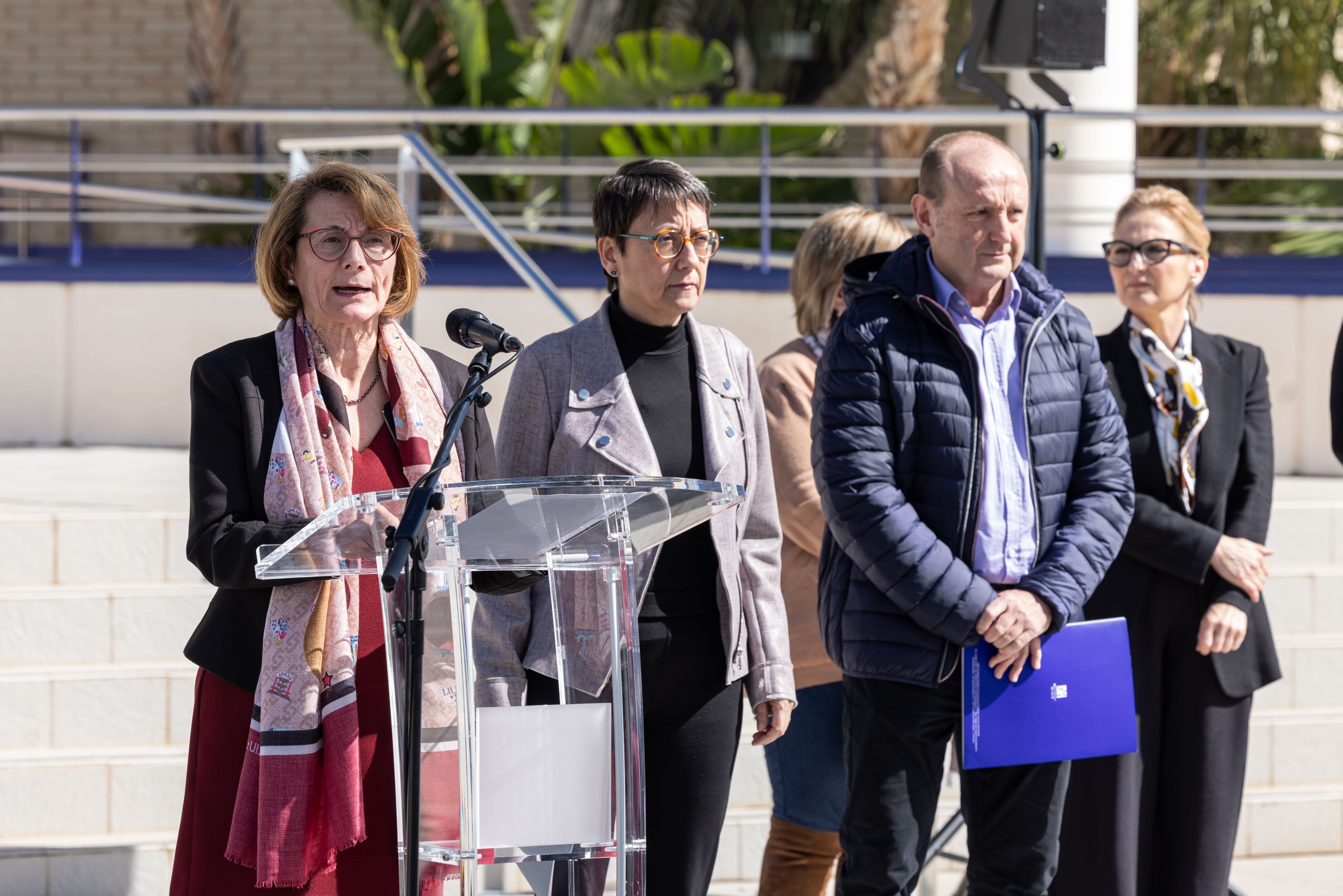 La Universitat Jaume I avanza en su compromiso por la igualdad con la Guía de Lenguaje Inclusivo La Universitat Jaume I avanza en su compromiso por la igualdad con la Guía de Lenguaje Inclusivo