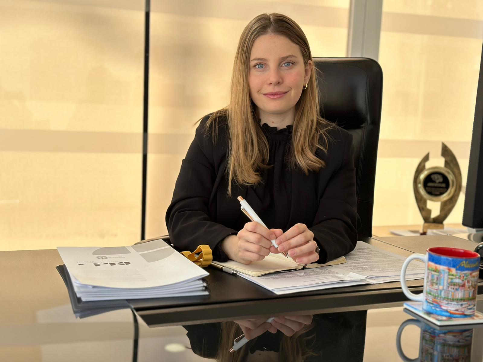 Alicante reconoce reconoce la licencia ambiental a la promotora de los macrodepósitos de combustible en el puerto Alicante reconoce reconoce la licencia ambiental a la promotora de los macrodepósitos de combustible en el puerto