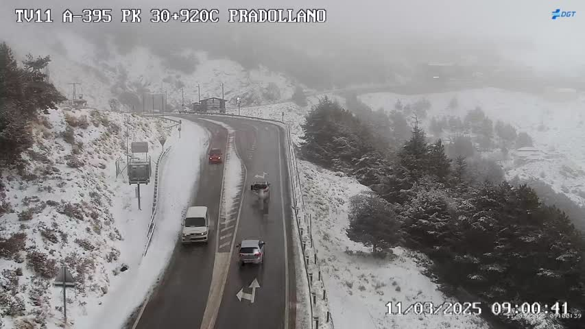 El temporal de lluvia y nieve afecta al tráfico: estas son las principales carreteras con incidencias El temporal de lluvia y nieve afecta al tráfico: estas son las principales carreteras con incidencias