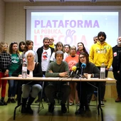 Front comú al món educatiu per evitar el tancament d’aules a l’escola pública Front comú al món educatiu per evitar el tancament d’aules a l’escola pública