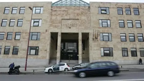 Una autónomo leonés 'se libra' de devolver una ayuda de 7.000 euros percibida «indebidamente» en la pandemia Una autónomo leonés 'se libra' de devolver una ayuda de 7.000 euros percibida «indebidamente» en la pandemia