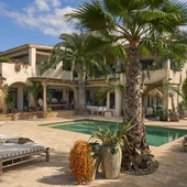 Pure Living Properties nombrada Mejor Agencia Inmobiliaria de Lujo en la Costa del Sol en los Luxury Lifestyle Awards 202 Pure Living Properties nombrada Mejor Agencia Inmobiliaria de Lujo en la Costa del Sol en los Luxury Lifestyle Awards 202