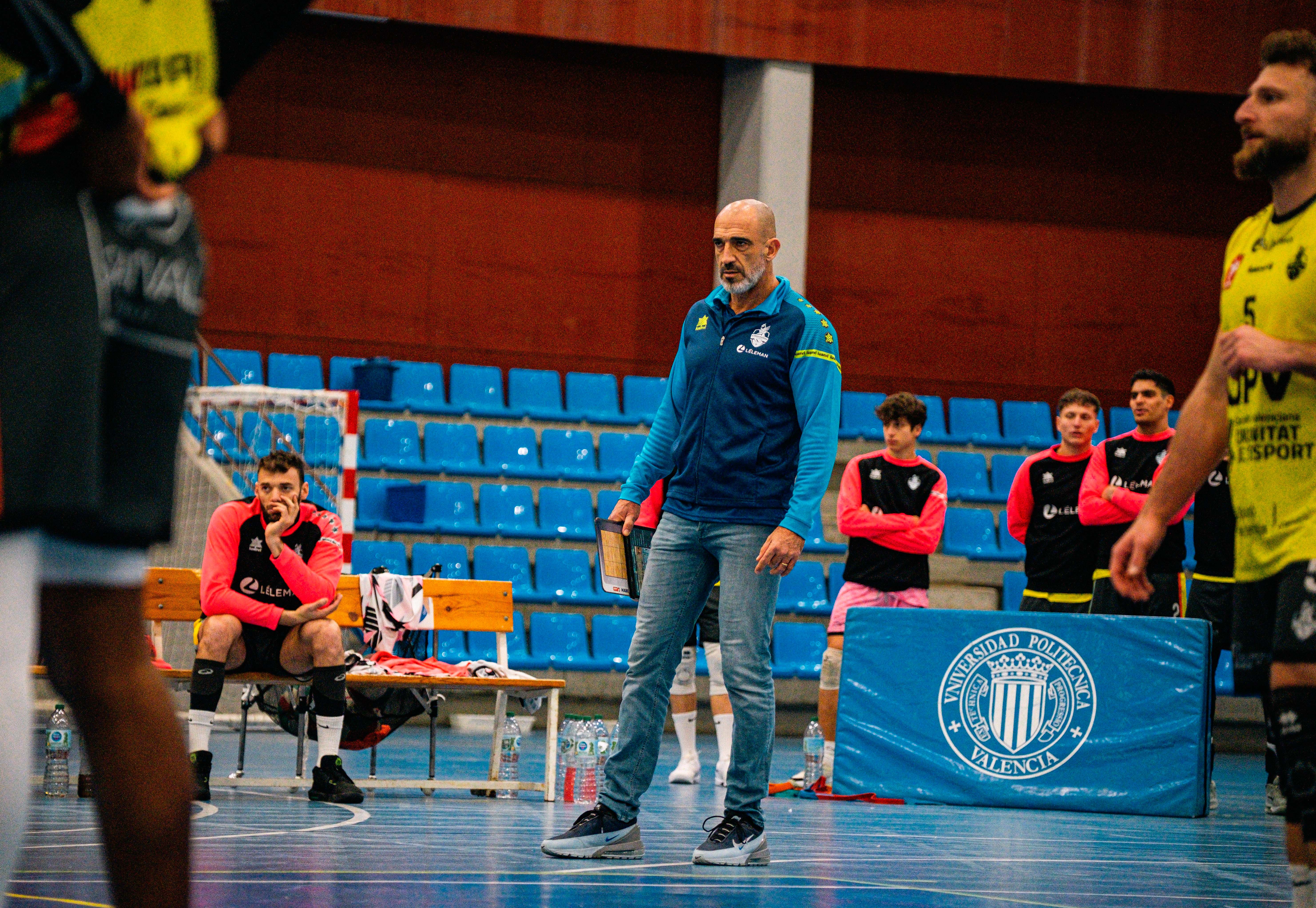 Marcos Dreyer deja de ser el entrenador del UPV Léleman Conqueridor Marcos Dreyer deja de ser el entrenador del UPV Léleman Conqueridor
