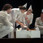 'En la luna' de Alpí Teatre llega a la Mostra de Teatre de l'Alfàs del Pí. 'En la luna' de Alpí Teatre llega a la Mostra de Teatre de l'Alfàs del Pí.