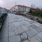 Vecinos de Sar pìden al gobierno de Santiago que repare el firme del puente de Sar porque las losetas levantadas "son un peligro para los conductores" Vecinos de Sar pìden al gobierno de Santiago que repare el firme del puente de Sar porque las losetas levantadas "son un peligro para los conductores"