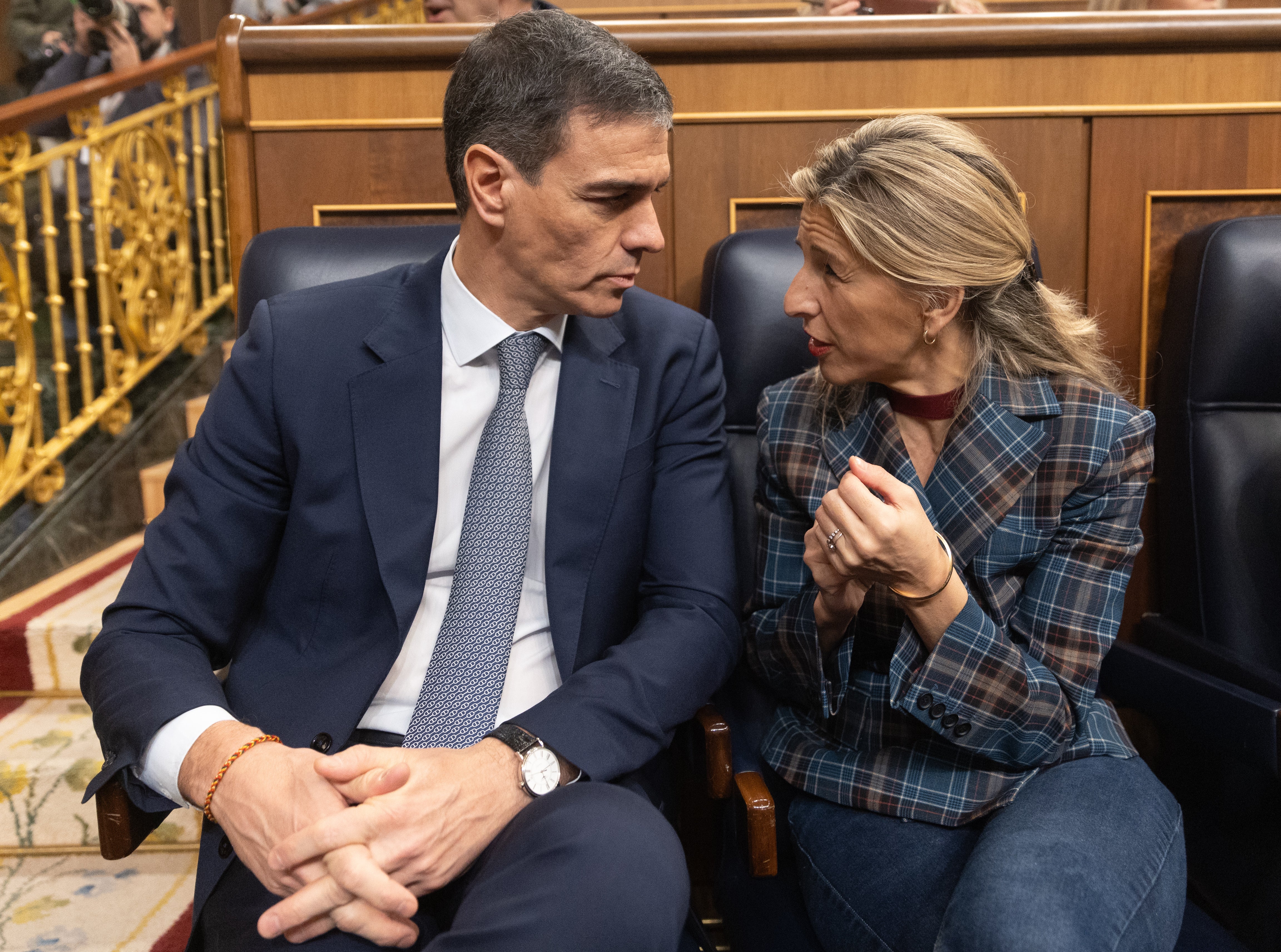 Pedro Sánchez promete a Yolanda Díaz que alcanzará el 2% del PIB en defensa sin que el gasto social se vea afectado Pedro Sánchez promete a Yolanda Díaz que alcanzará el 2% del PIB en defensa sin que el gasto social se vea afectado