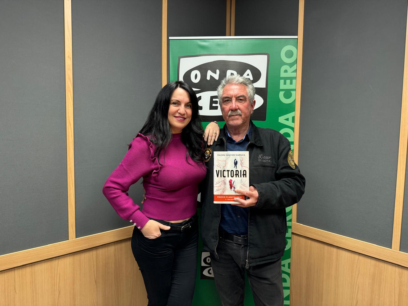 Paloma Sánchez-Garnica protagoniza este viernes las Veladas Literarias de Maestral con su obra 'Victoria' Paloma Sánchez-Garnica protagoniza este viernes las Veladas Literarias de Maestral con su obra 'Victoria'