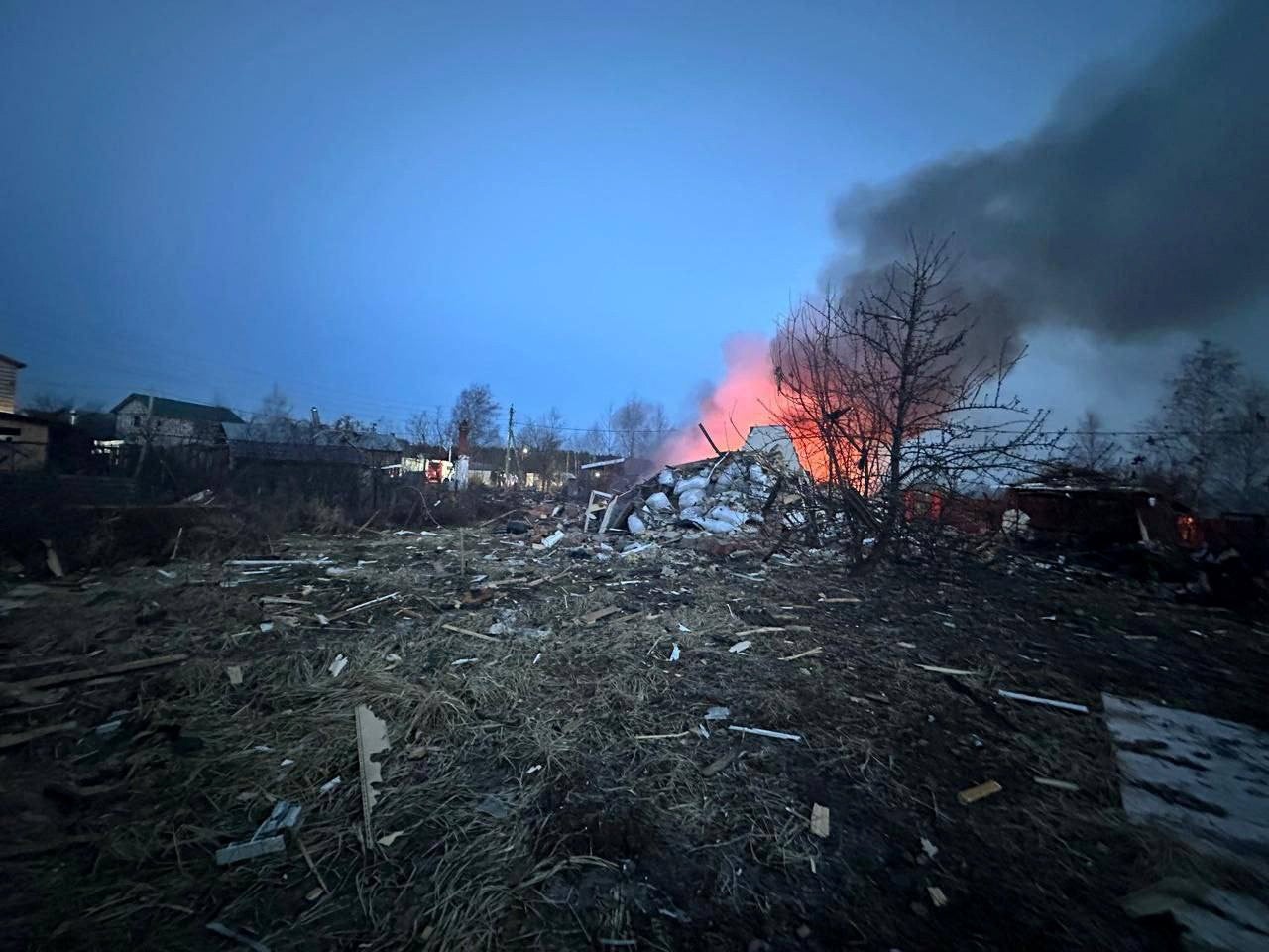 Ucrania lanza más de 300 drones contra Rusia en su mayor ataque aéreo desde que comenzó la guerra Ucrania lanza más de 300 drones contra Rusia en su mayor ataque aéreo desde que comenzó la guerra