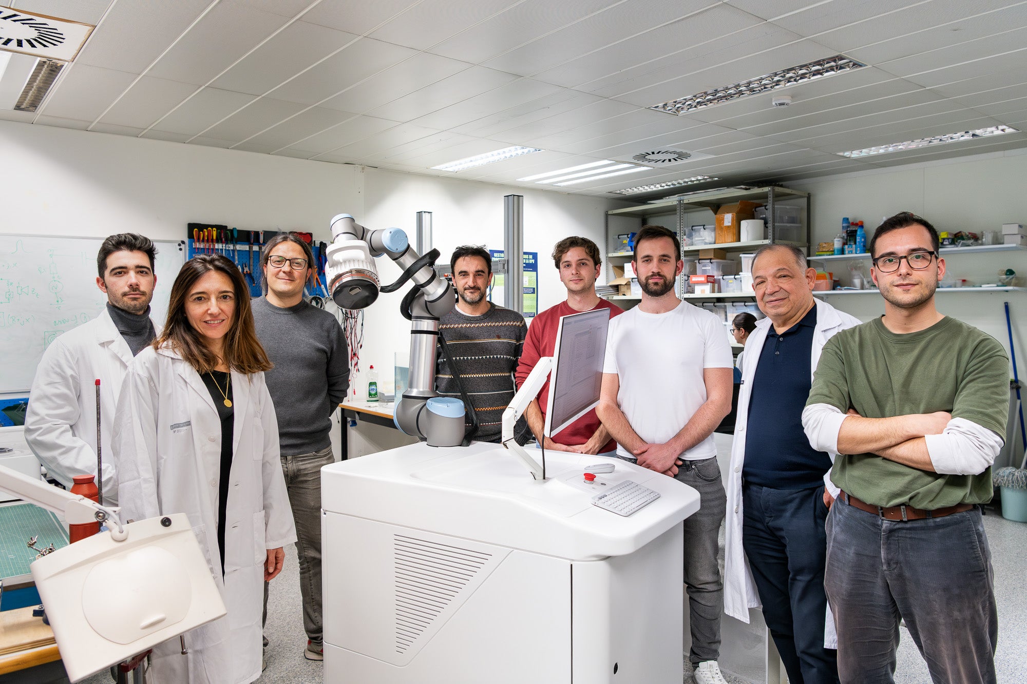 Investigadores valencianos desarrollan un dispositivo portátil que deshace los cálculos del riñón en la mitad de tiempo Investigadores valencianos desarrollan un dispositivo portátil que deshace los cálculos del riñón en la mitad de tiempo