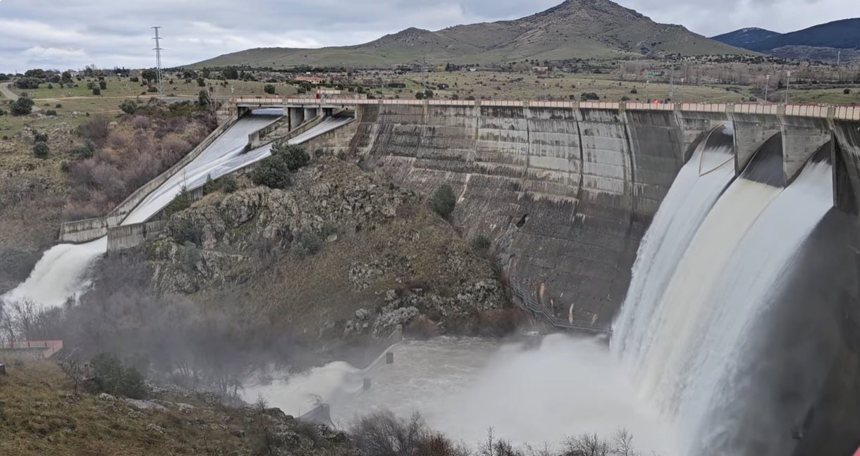 El Pontón Alto ha recibido en una semana un volumen de agua que duplica su capacidad El Pontón Alto ha recibido en una semana un volumen de agua que duplica su capacidad