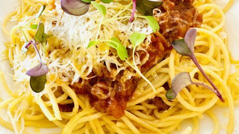 Pasta fresca, con salsa de tomate y ternera DO Extremadura
