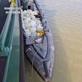 Imagen de la narcolancha interceptada en Lebrija recientemente