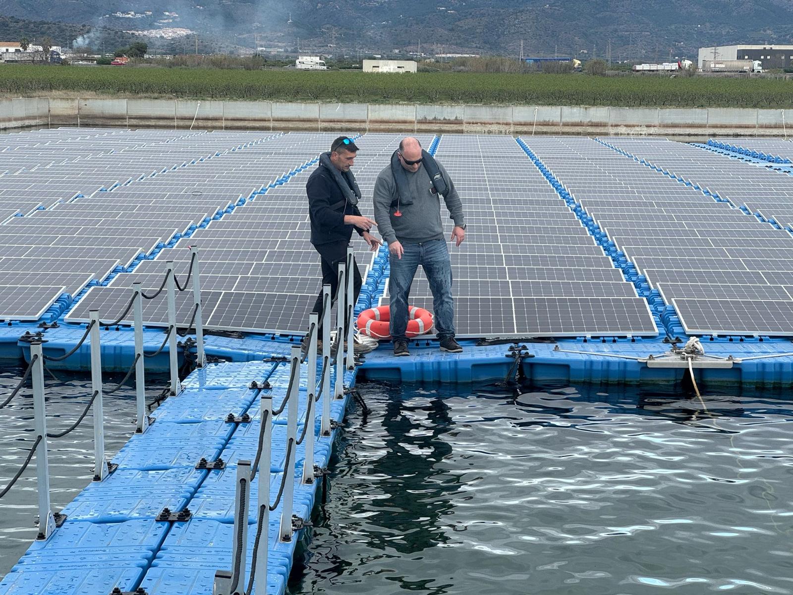La instalación de 850 placas fotovoltaicas flotantes en Moncofa permitirán optimizar el riego La instalación de 850 placas fotovoltaicas flotantes en Moncofa permitirán optimizar el riego