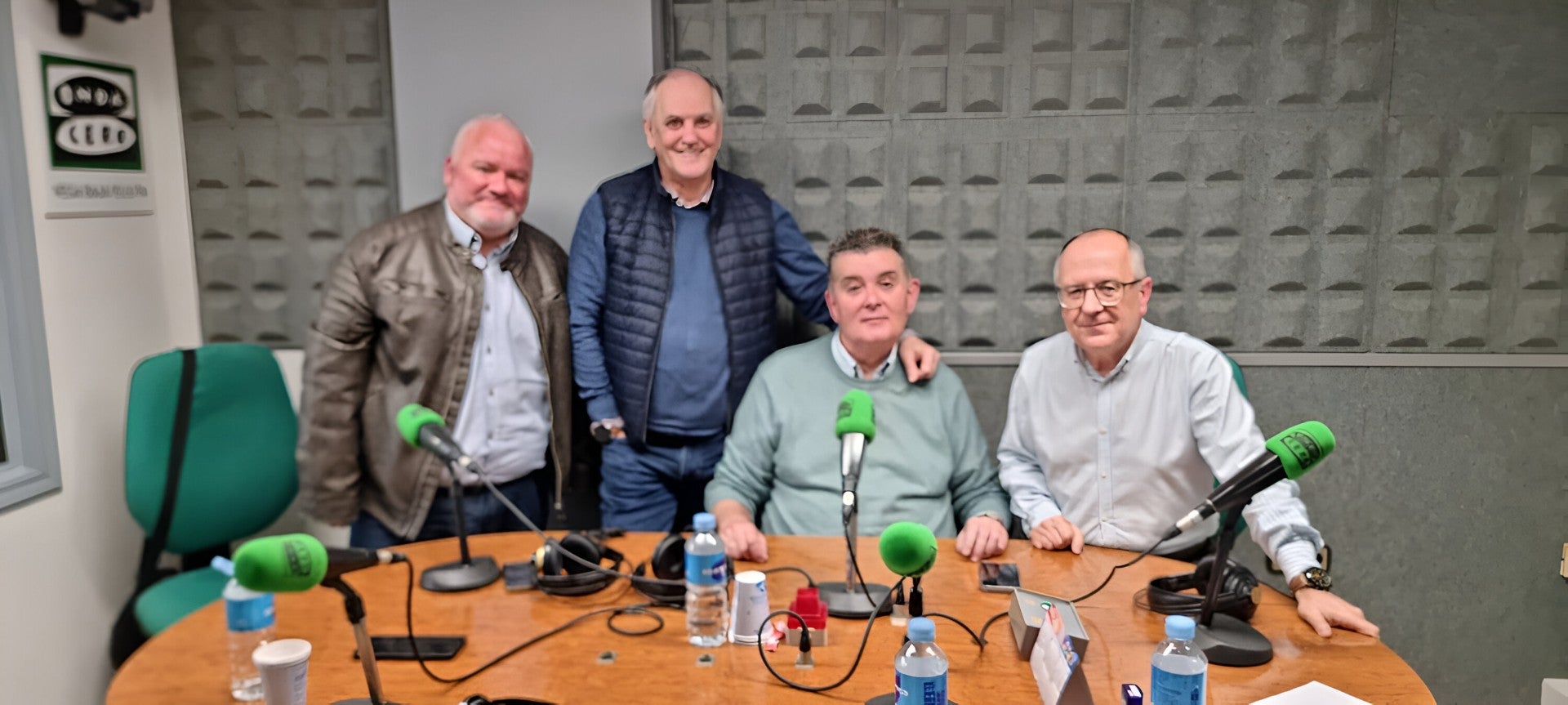 Repaso periodístico a la actualidad de la Vega Baja en la tertulia de 'Más de uno' Repaso periodístico a la actualidad de la Vega Baja en la tertulia de 'Más de uno'