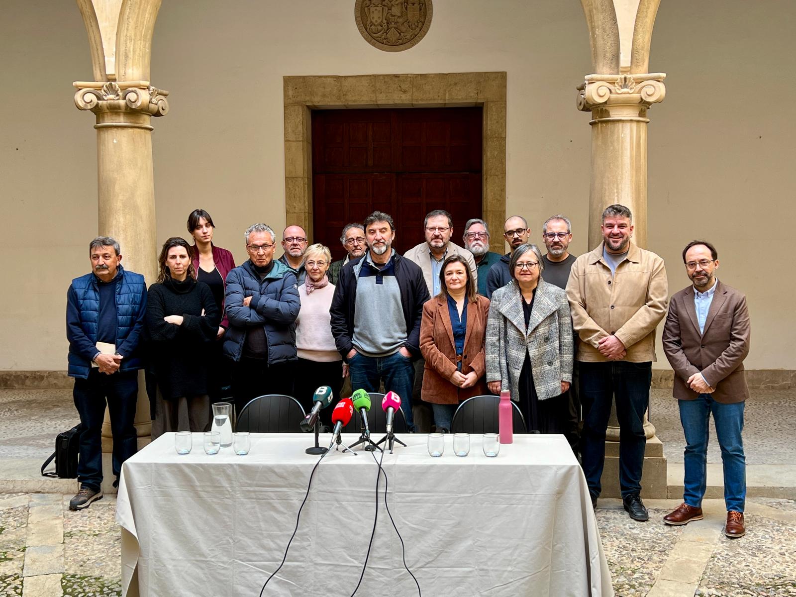 Acusan al Govern de favorecer un "gran pelotazo" con la nueva ley de amnistía en suelo rústico Acusan al Govern de favorecer un "gran pelotazo" con la nueva ley de amnistía en suelo rústico