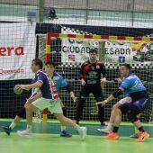 El Balonmano Mare Nostrum vence a Agustinos y se aleja del descenso mientras que el Almoradí pierde en Castellón 