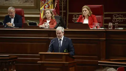 Fernando Clavijo, presidente del Gobierno de Canarias en el Parlamento de Canarias Fernando Clavijo, presidente del Gobierno de Canarias en el Parlamento de Canarias