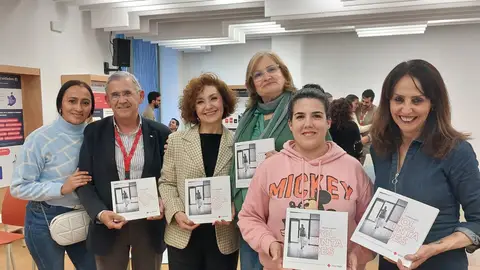 Victoria Abón y Cruz Roja Málaga presentan el libro ‘Voluntades’ Victoria Abón y Cruz Roja Málaga presentan el libro ‘Voluntades’
