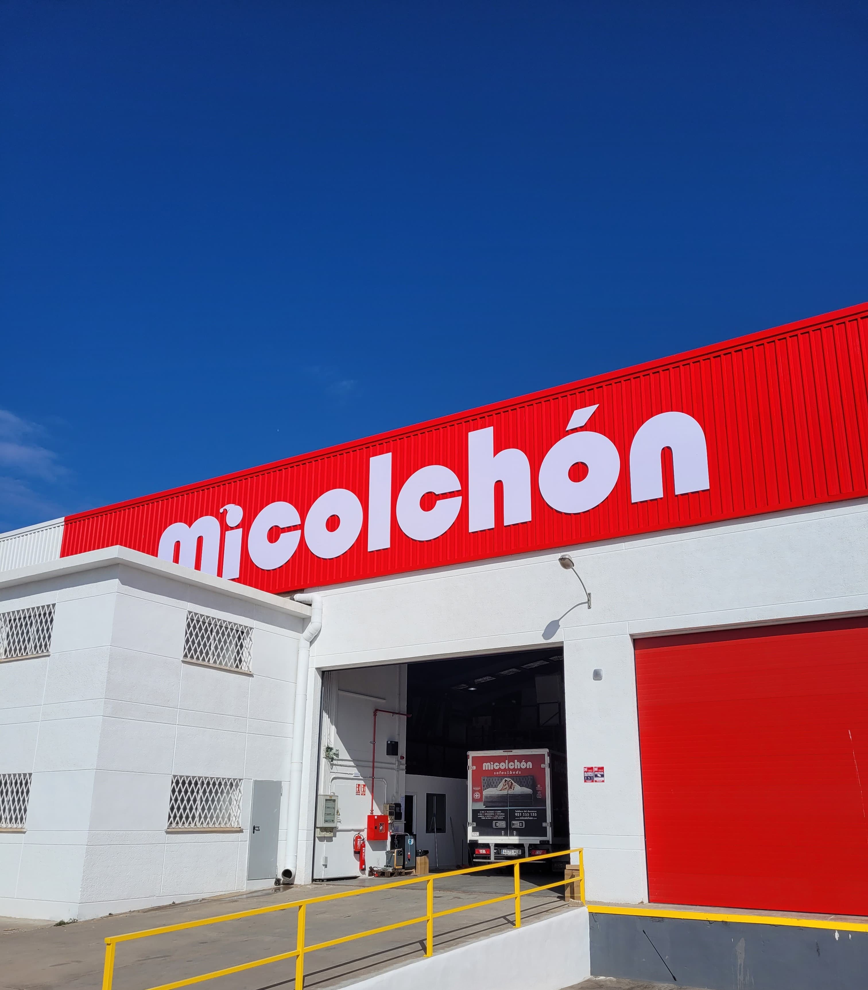 MiColchón amplía su capacidad logística en Málaga con un nuevo almacén en el Polígono Guadalhorce MiColchón amplía su capacidad logística en Málaga con un nuevo almacén en el Polígono Guadalhorce