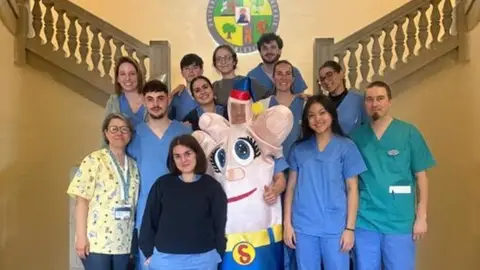 700 escolares placentinos se benefician de una iniciativa de la UEx para la prevención podológica 700 escolares placentinos se benefician de una iniciativa de la UEx para la prevención podológica