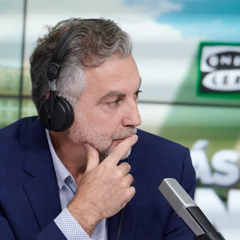 Carlos Alsina en el estudio