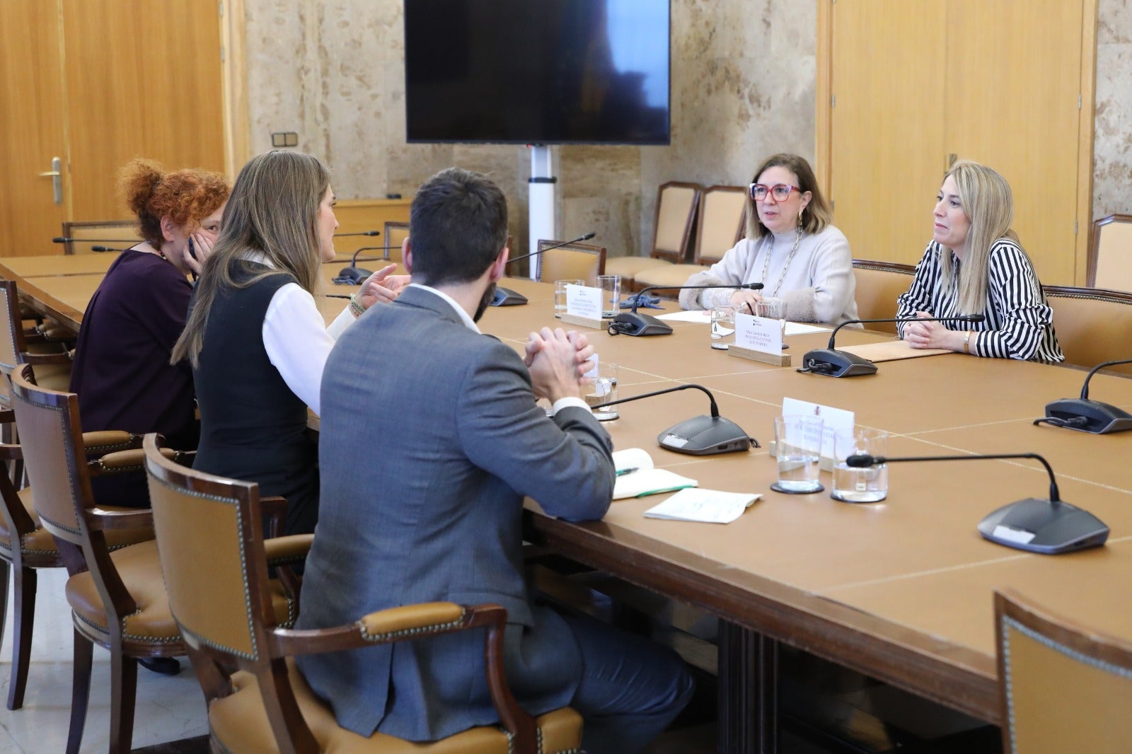 Guardiola entrega a Aagesen un informe sobre Almaraz que indica que "No existen razones técnicas ni de seguridad para el cierre" Guardiola entrega a Aagesen un informe sobre Almaraz que indica que "No existen razones técnicas ni de seguridad para el cierre"