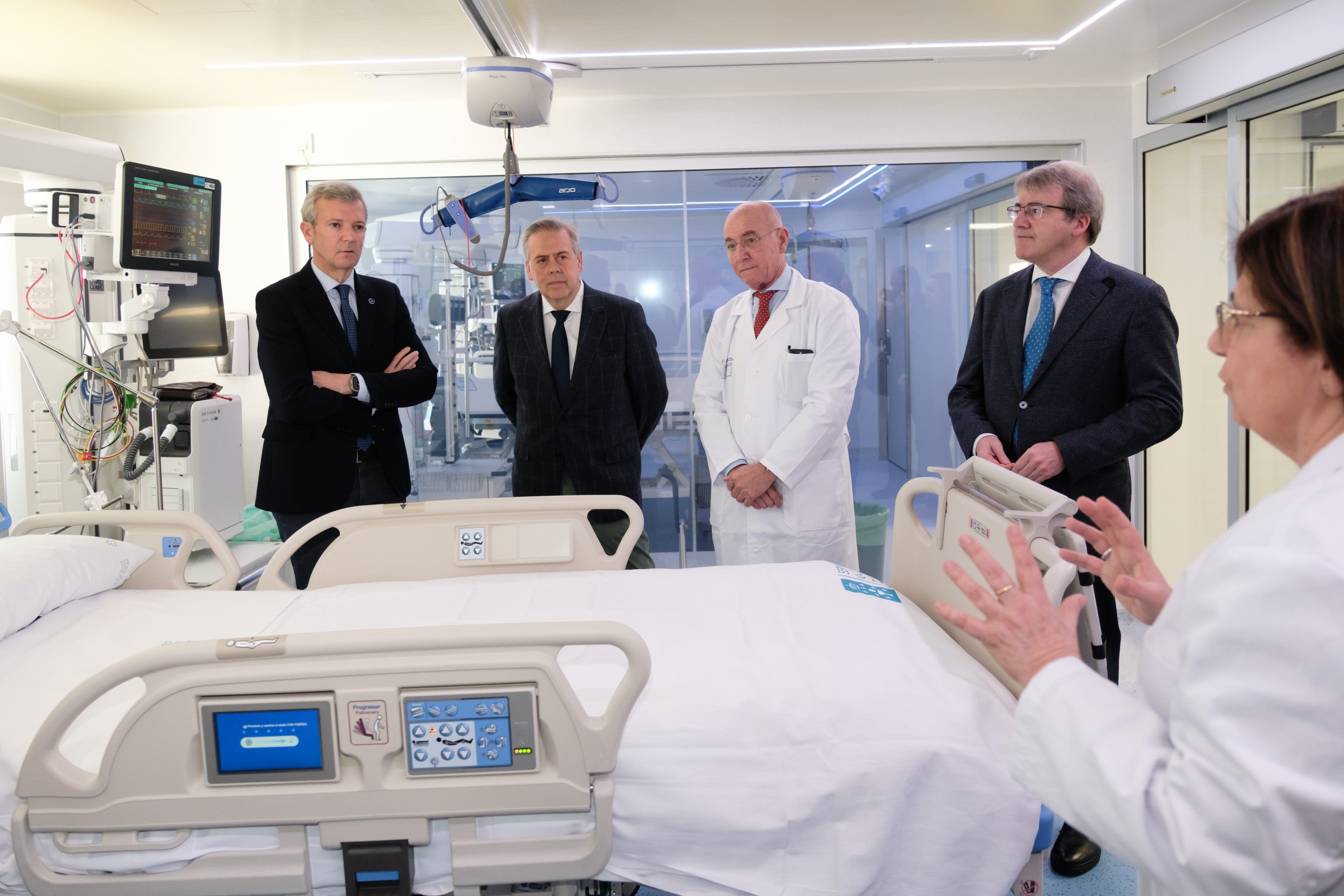 O presidente da Xunta, Alfonso Rueda inaugura a nova UCI do Complexo Hospitalario de Ourense O presidente da Xunta, Alfonso Rueda inaugura a nova UCI do Complexo Hospitalario de Ourense
