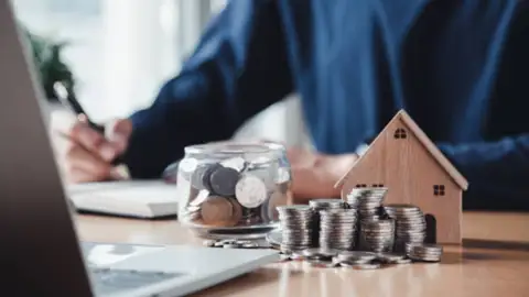 Campaña de la Renta 2024: cómo aprovechar las deducciones y pagar menos impuestos Campaña de la Renta 2024: cómo aprovechar las deducciones y pagar menos impuestos