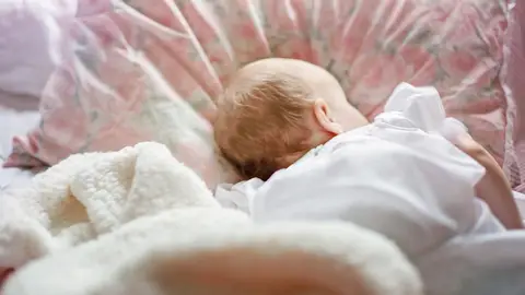 Los padres pierden 750 horas de sueño en el primer año de su bebé  Los padres pierden 750 horas de sueño en el primer año de su bebé