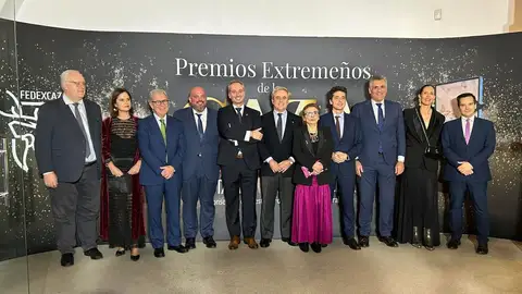 La Consejería de Gestión Forestal y Mundo Rural y Fedexcaza premian lo mejor de la caza extremeña en sus primeros premios La Consejería de Gestión Forestal y Mundo Rural y Fedexcaza premian lo mejor de la caza extremeña en sus primeros premios