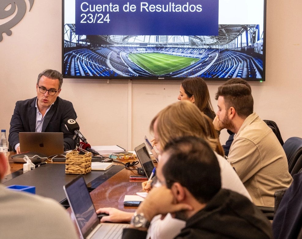 El Levante UD al borde de la causa de disolución, mientras el gasto y la deuda en el club sigue bajando El Levante UD al borde de la causa de disolución, mientras el gasto y la deuda en el club sigue bajando