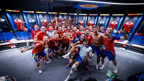 Imagen de la selección española con los canarios Pedri y Ayoze Pérez Imagen de la selección española con los canarios Pedri y Ayoze Pérez
