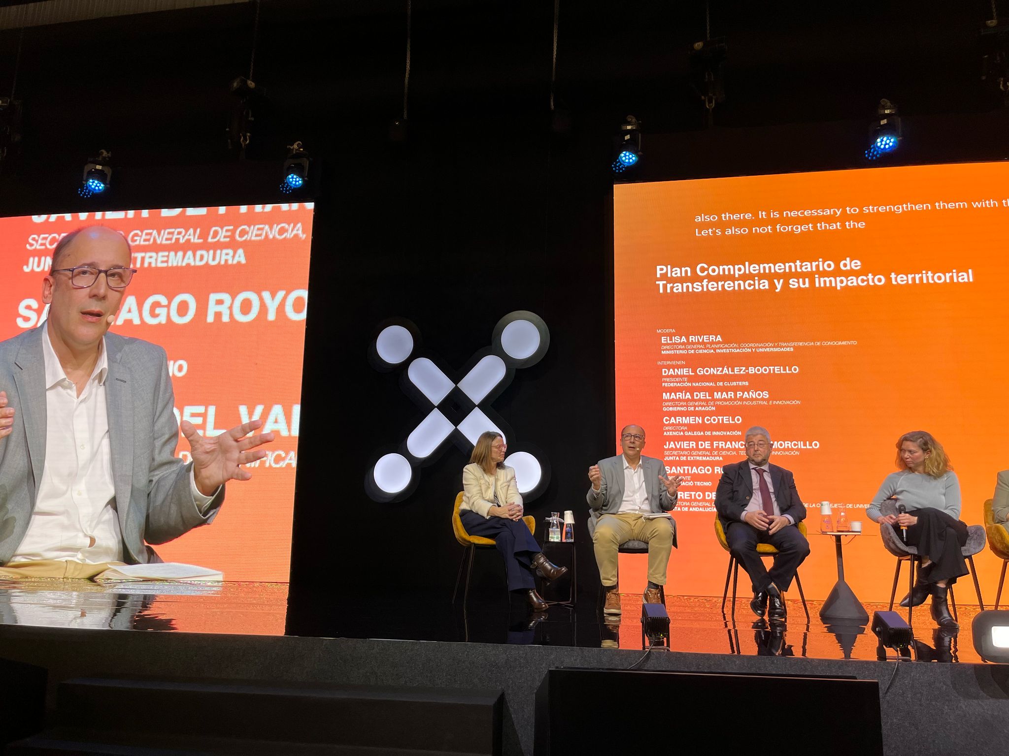 La Junta de Extremadura defiende en Málaga su especialización en energía y en la conexión entre agricultura y bioeconomía La Junta de Extremadura defiende en Málaga su especialización en energía y en la conexión entre agricultura y bioeconomía