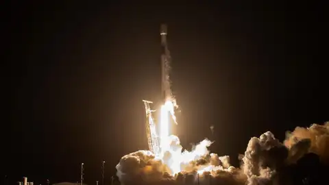 La ‘start-up’ del aeropuerto de Castellón Arkadia Space lleva al espacio su sistema de propulsión con combustible verde pionero en Europa La ‘start-up’ del aeropuerto de Castellón Arkadia Space lleva al espacio su sistema de propulsión con combustible verde pionero en Europa