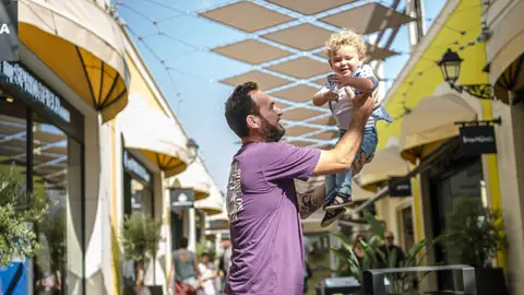 El Centro Comercial Zenia Boulevard te invita a celebrar el Día del Padre y la Semana de la Mujer El Centro Comercial Zenia Boulevard te invita a celebrar el Día del Padre y la Semana de la Mujer