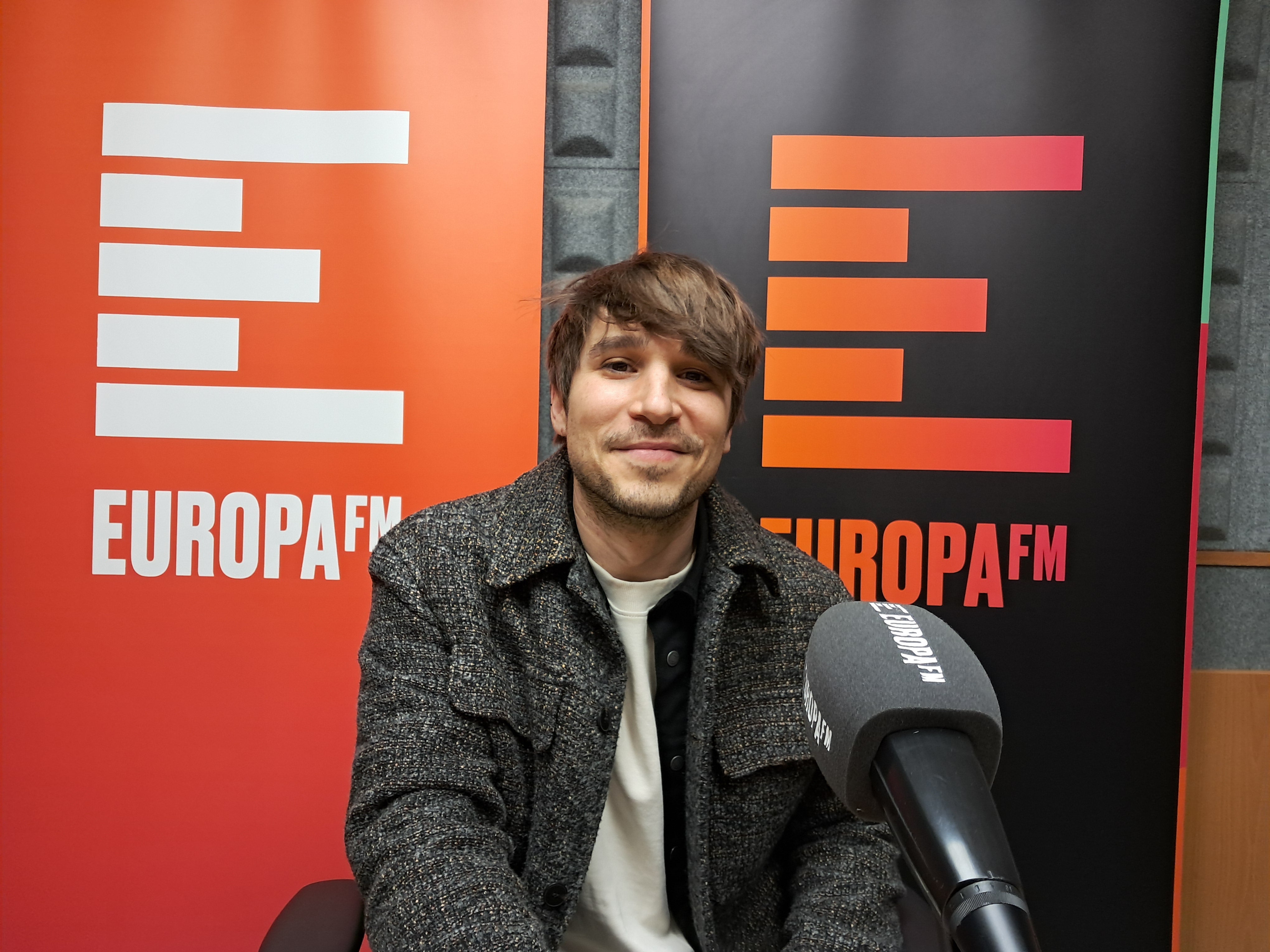 Diego Case nos invita a viajar e imaginar con 'Far From Broadway' Diego Case nos invita a viajar e imaginar con 'Far From Broadway'