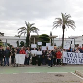 Sindicatos y personal del Parador de Benicarló protestan para reclamar soluciones al cierre de la instalación Sindicatos y personal del Parador de Benicarló protestan para reclamar soluciones al cierre de la instalación