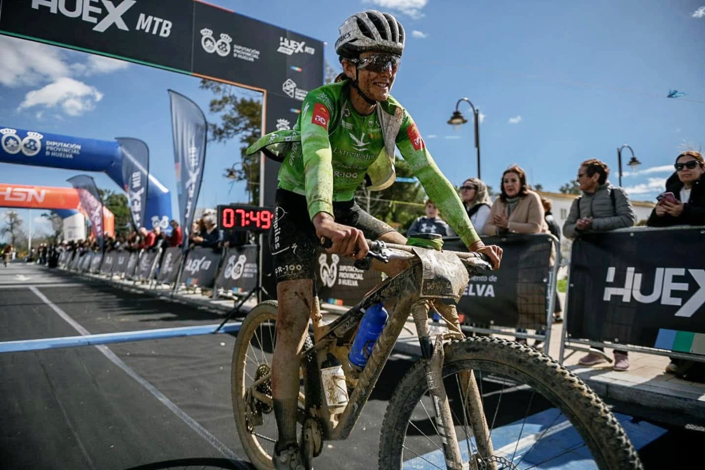 Natalia Fischer (Extremadura-Ecopilas) se impone con autoridad en la ultramaratoniana HUEX MTB Natalia Fischer (Extremadura-Ecopilas) se impone con autoridad en la ultramaratoniana HUEX MTB