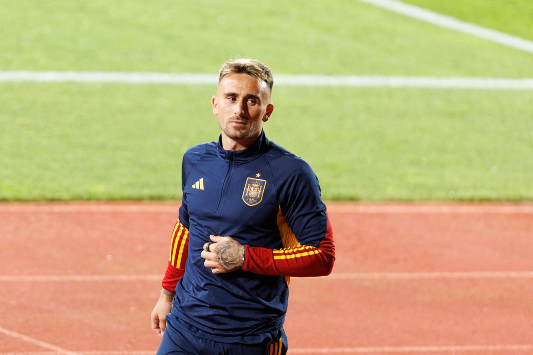 Aleix García sustituye a Casadó Aleix García sustituye a Casadó