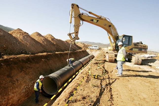 C-LM aprueba 95 millones para garantizar el abastecimiento de agua al Campo de Calatrava, Daimiel y Ciudad Real C-LM aprueba 95 millones para garantizar el abastecimiento de agua al Campo de Calatrava, Daimiel y Ciudad Real