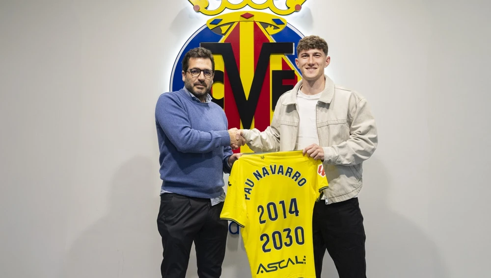 Pau Navarro renueva con el Villarreal Pau Navarro renueva con el Villarreal